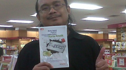 Khabar Gembira Buku Sakti Paypal, Rahasia Jualan Online Tanpa Kartu Kredit Sudah Beredar Di Toko Buku